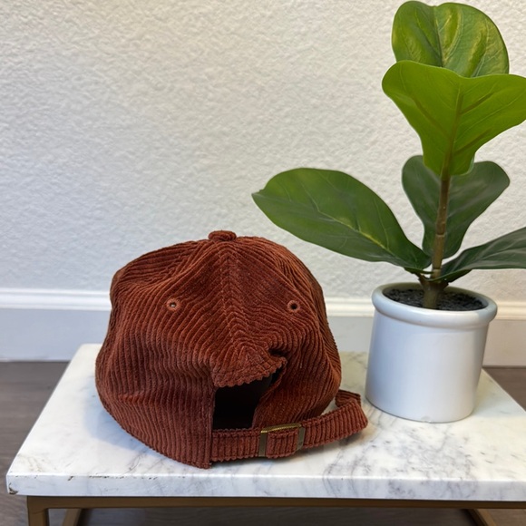New York Yankees Rust Corduroy Hat - Picture 3 of 5